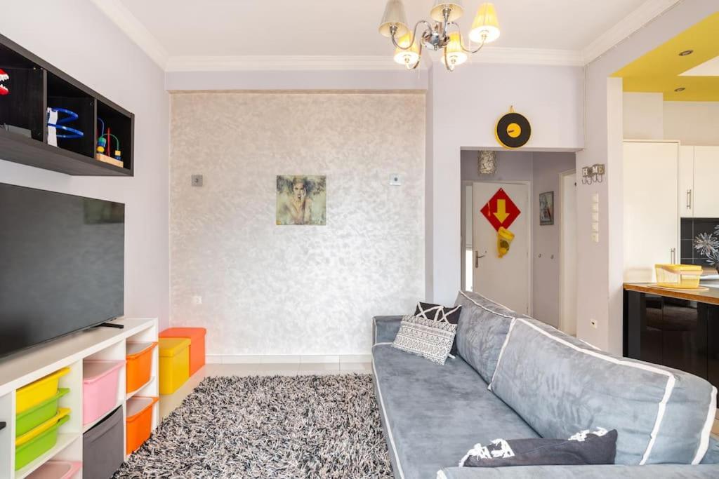 Apartment With Terrace In Piraiki Piraeus
