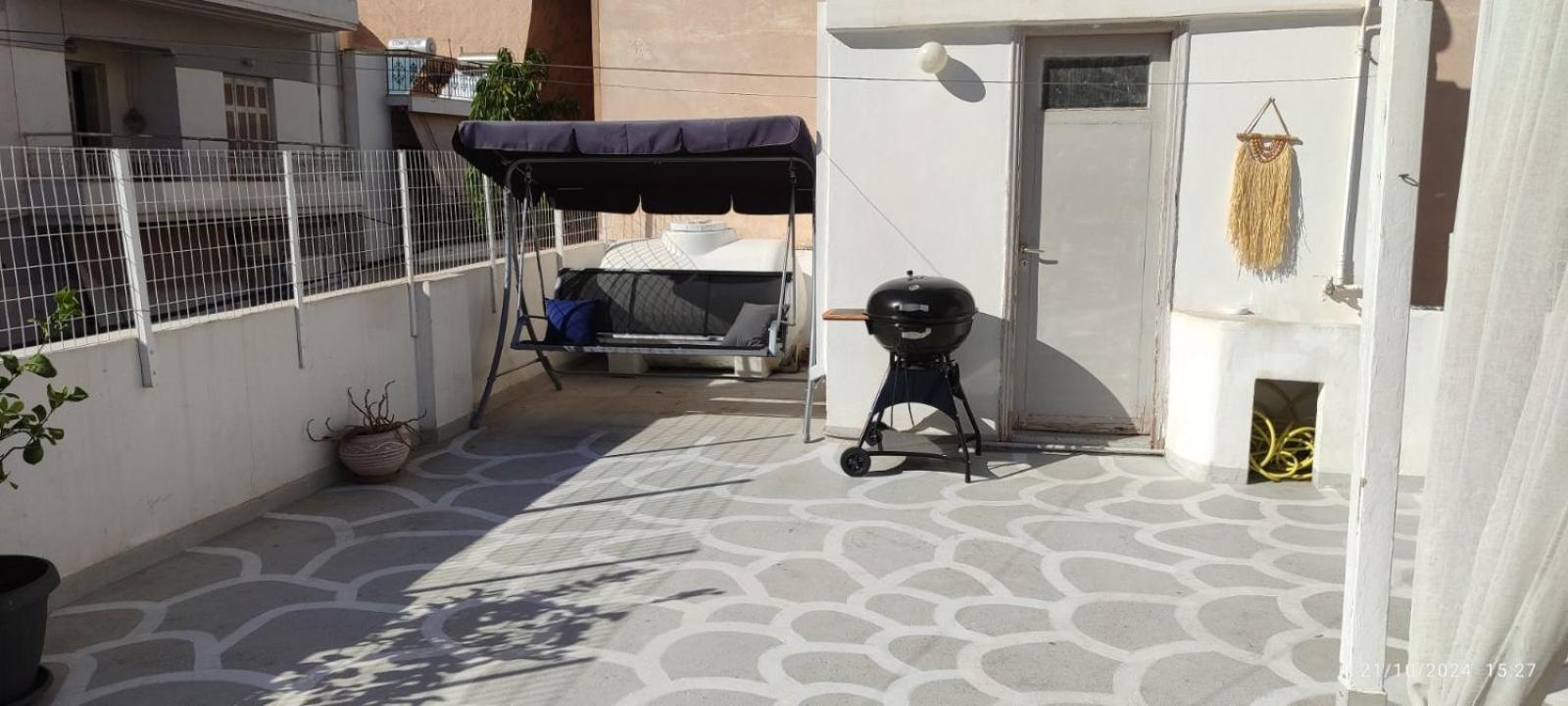 Apartment With Terrace In Piraiki Piraeus